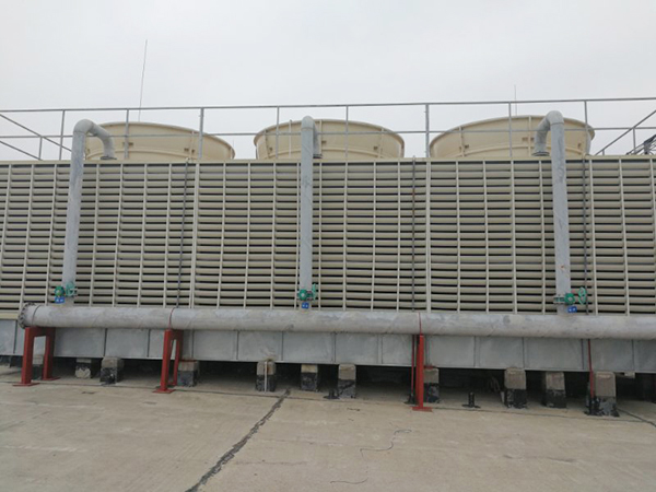 方形冷卻塔清洗流程：殺菌滅藻、清洗、除泥除垢等